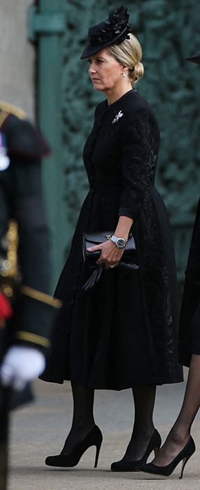 Queen Camilla & Sophie Wessex's matching handbags at Queen's funeral ...