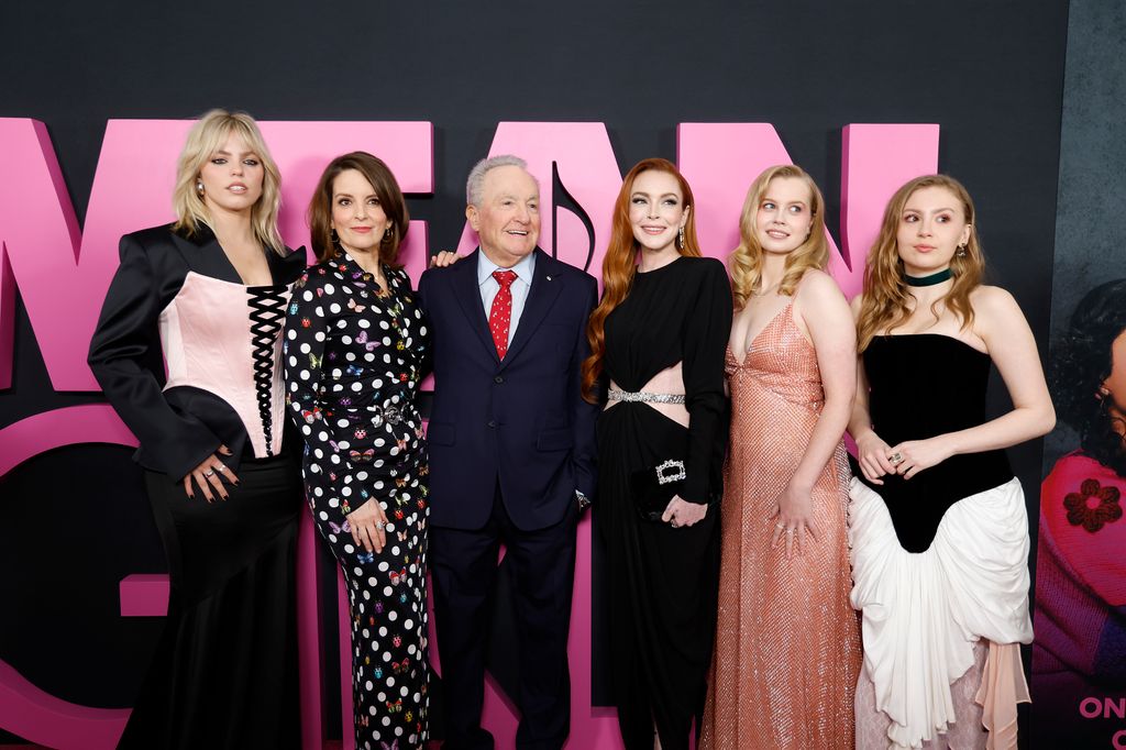 Renee Rapp, Tina Fey, Lorne Michaels, Lindsay Lohan, Angourie Rice and Bebe Wood at the premiere