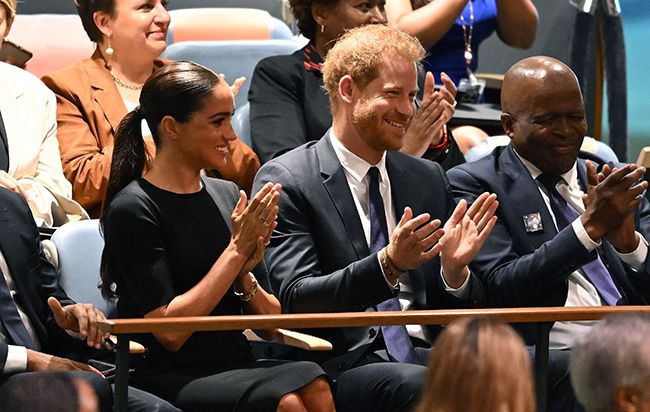 prince harry and meghan clapping un