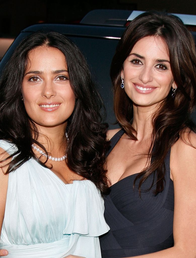Salma Hayek and Penélope Cruz arrive on the red carpet at the premiere of "Vicky Cristina Barcelona" on August 4, 2008 in Westwood, California