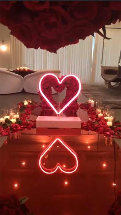 Kylie Jenner Valentines Day flowers light