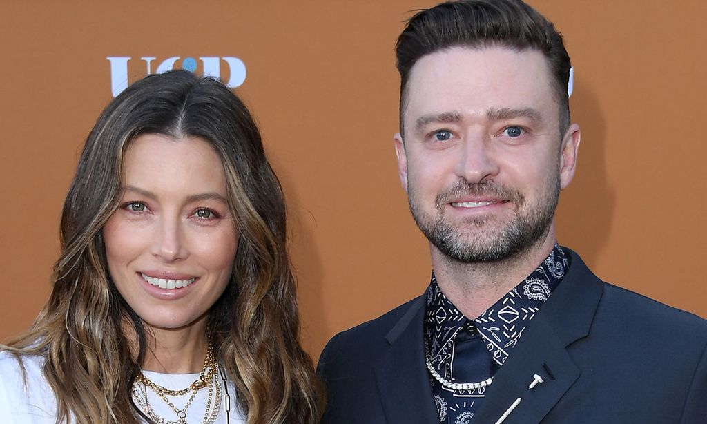 jessica biel justin timberlake smile event 
