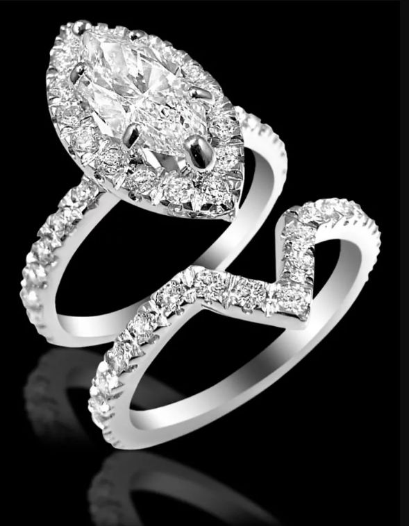 Engagement and wedding ring from RTFJ