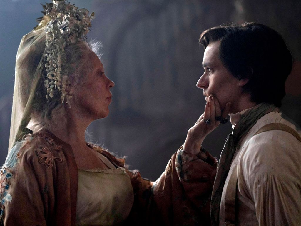 Olivia Coleman and Fionn Whitehead in Great Expectations
