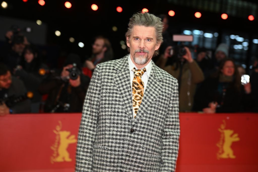 ethan hawke red carpet