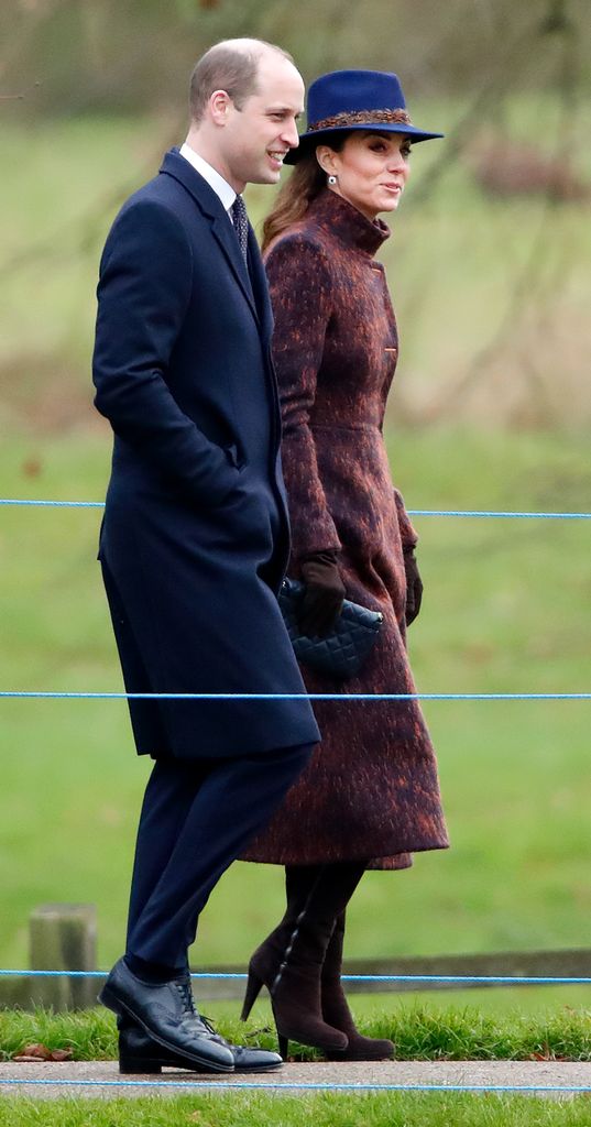 Kate Middleton dan Pangeran William menghadiri kebaktian hari Minggu di Gereja St Mary Magdalene di perkebunan Sandringham pada 5 Januari 2020 di King's Lynn, Inggris. 