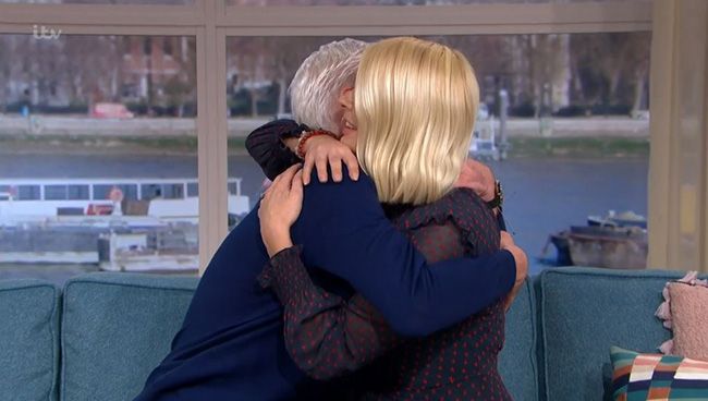 phillip schofield coming out holly willoughby
