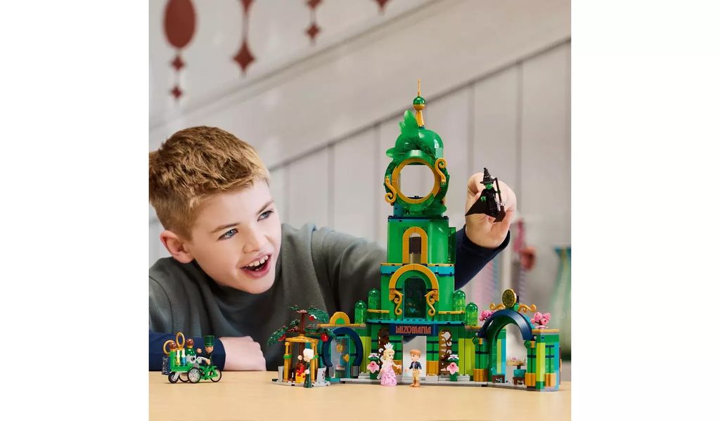 LEGO Wicked Welcome to Emerald City Building Toy Set