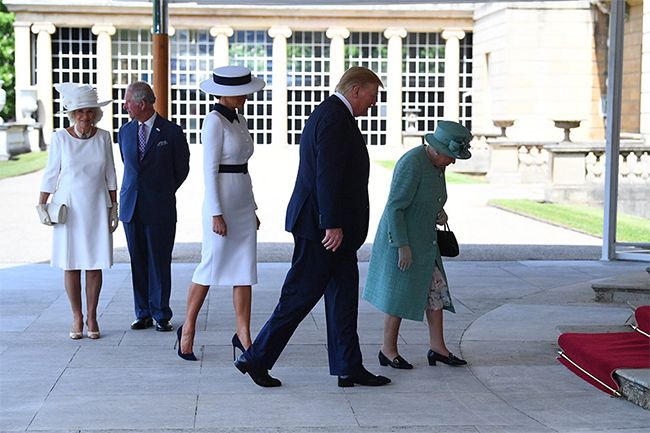 donald trump and melania arrive at buckingham palace