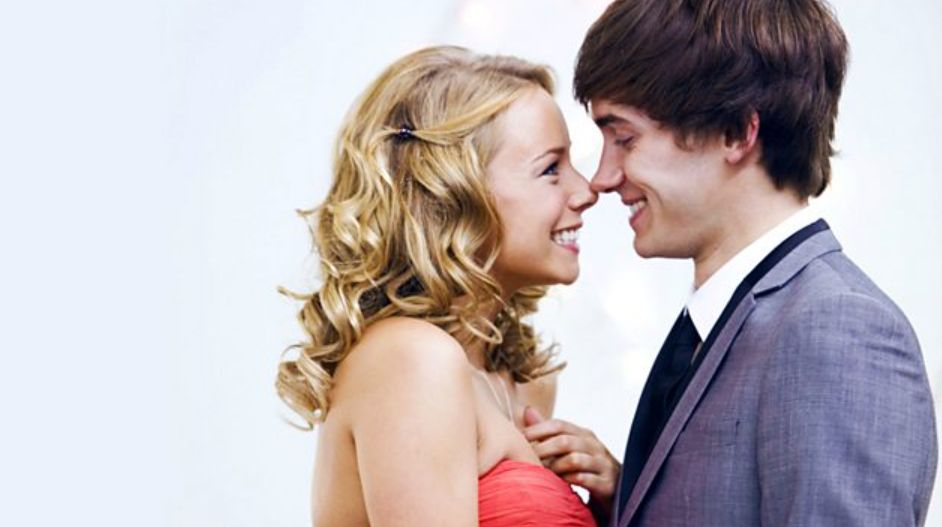 Two characters in The Crash