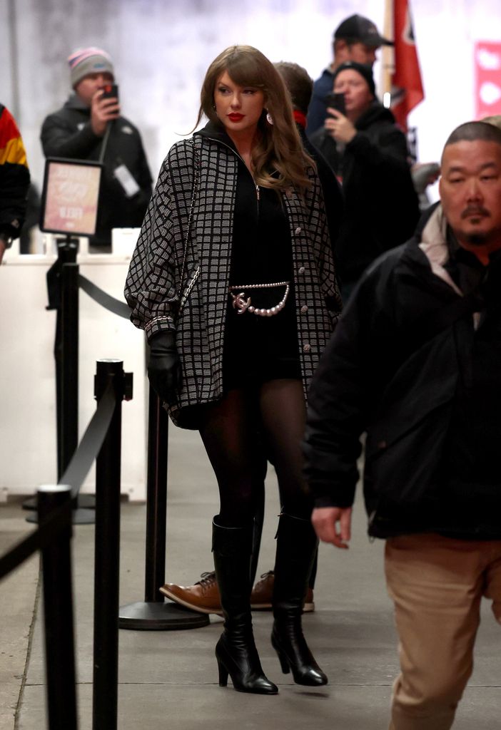 Taylor Swift arrives prior to the AFC Divisional Playoff game between the Houston Texans and Kansas City Chiefs at GEHA Field at Arrowhead Stadium on January 18, 2025 in Kansas City, Missouri