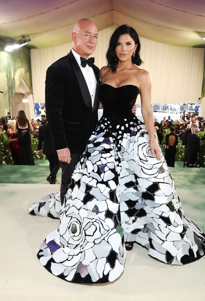 Jeff Bezos and Lauren Sanchez attend The 2024 Met Gala Celebrating "Sleeping Beauties: Reawakening Fashion" at The Metropolitan Museum of Art on May 06, 2024 in New York City.