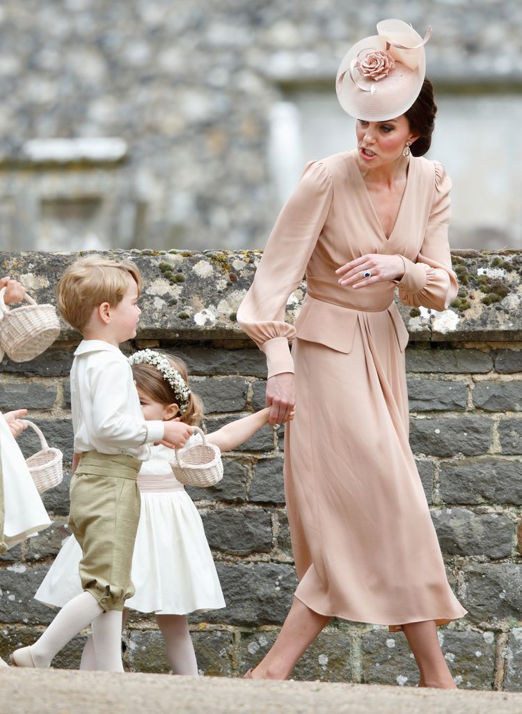 Kate Middleton scolding Prince George at Pippa Middleton's wedding