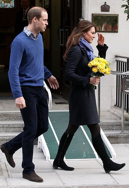 Kate Middleton pregnant: The Duchess of Cambridge leaves hospital with ...