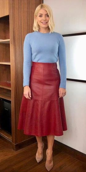 holly willoughby red leather skirt