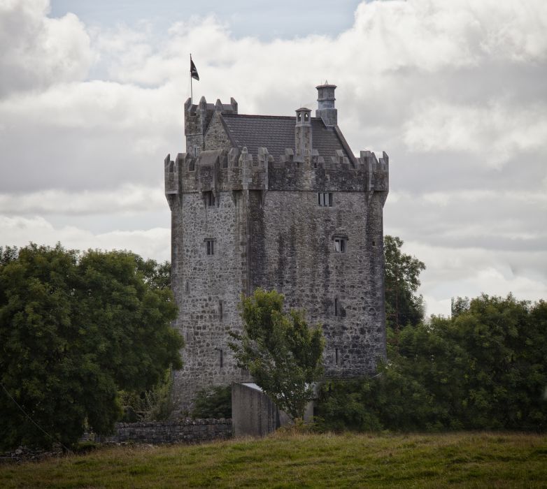 11 Ireland castle