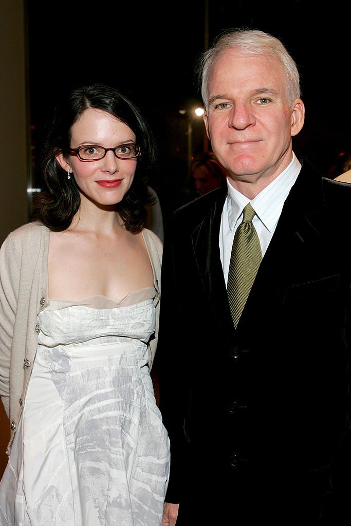 Anne Stringfield and Steve Martin cuddle up for a photo