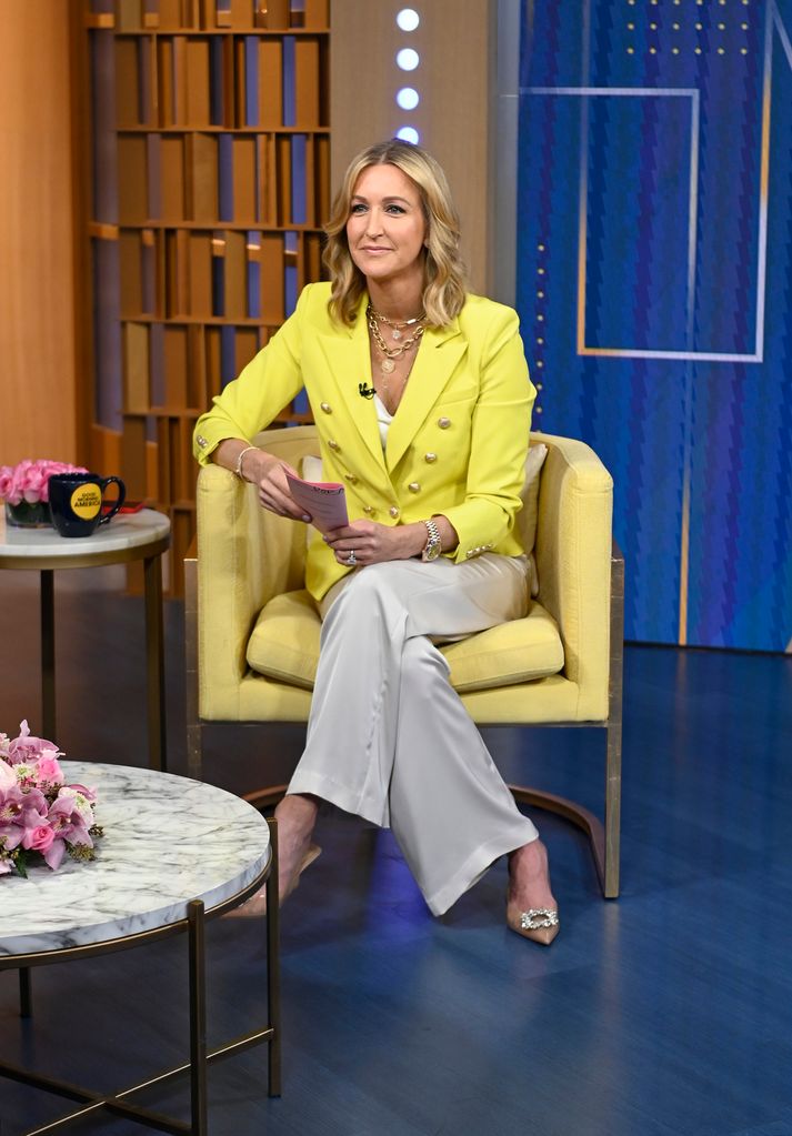 Lara Spencer wears a yellow suit on Good Morning America
