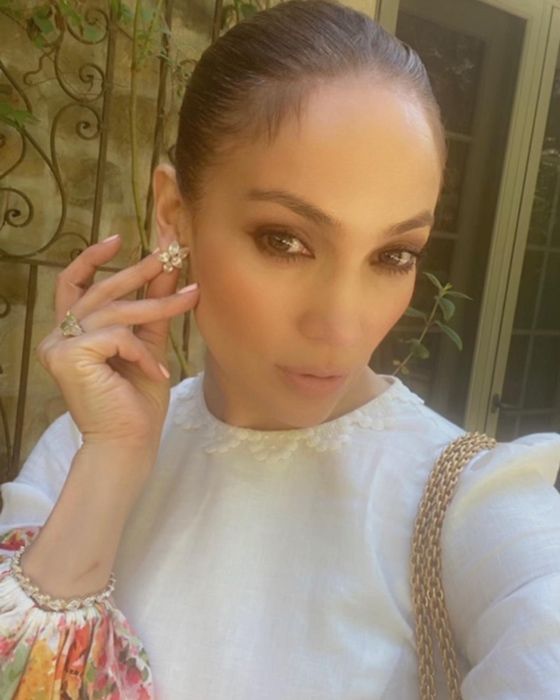 jlo second green engagement ring