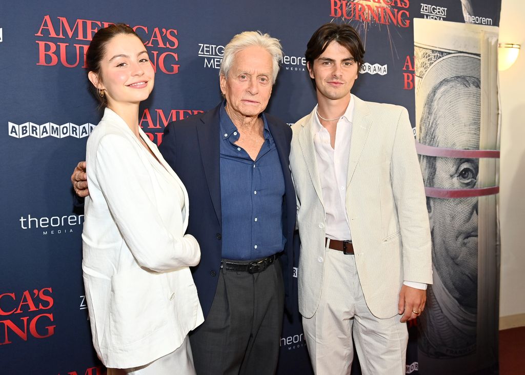 michael douglas with kids carys and dylan red carpet