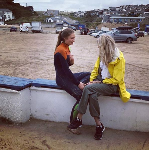jamie oliver daughter daisy surfing in cornwall