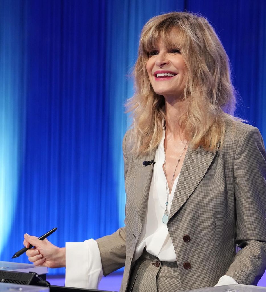 Kyra Sedgwick was all smiles as she showed off her new 'wolf cut' hair on Celebrity Jeopardy