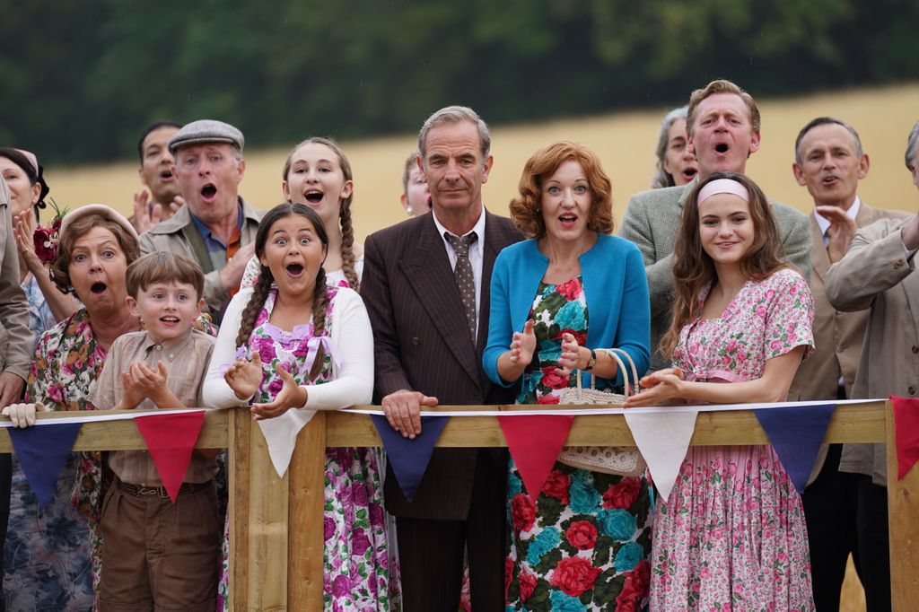ROBSON GREEN as Geordie Keating and KACEY AINSWORTH as Cathy Keating in Grantchester 