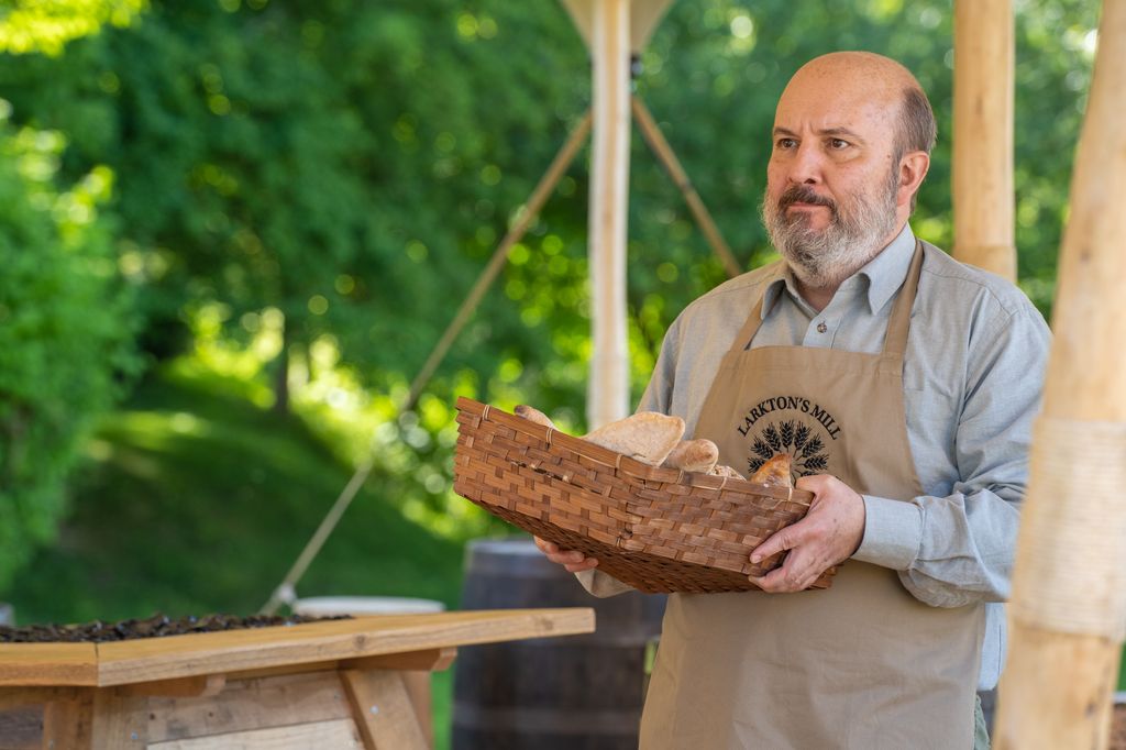 Gabriel Arnson (PAUL CHAHIDI) in Midsomer Murders