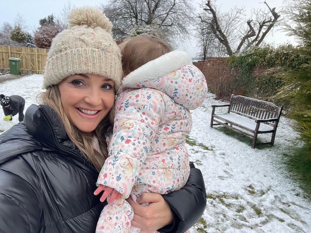 Helen holding baby Elsie 