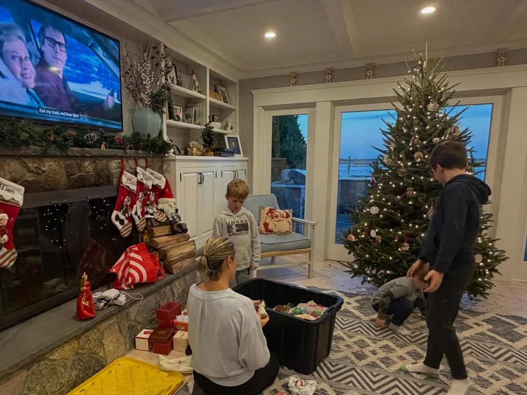 Dylan Dreyer fireplace with stockings