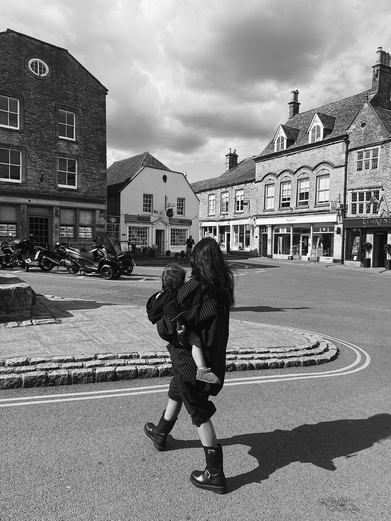 Kourtney et son fils, Rocky, ont exploré les Cotswolds