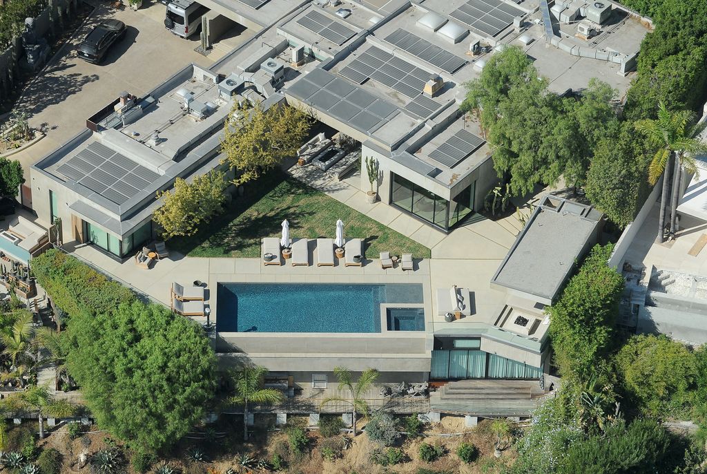 leonardo dicaprio hollywood hills home