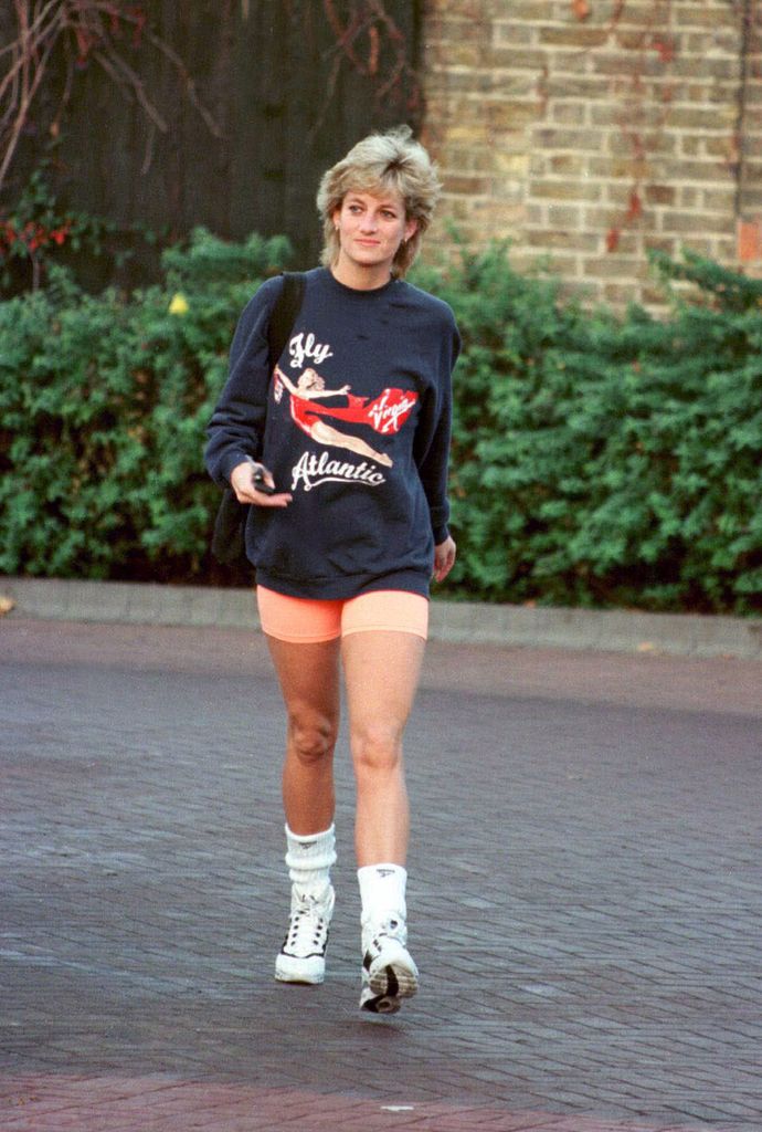 LONDON - NOVEMBER 1995:  Princess Diana, Princess of Wales, wearing  Virgin Atlantic sweatshirt, leaves Chelsea Harbour Club, London in November, 1995.  (Photo by Anwar Hussein/WireImage) 