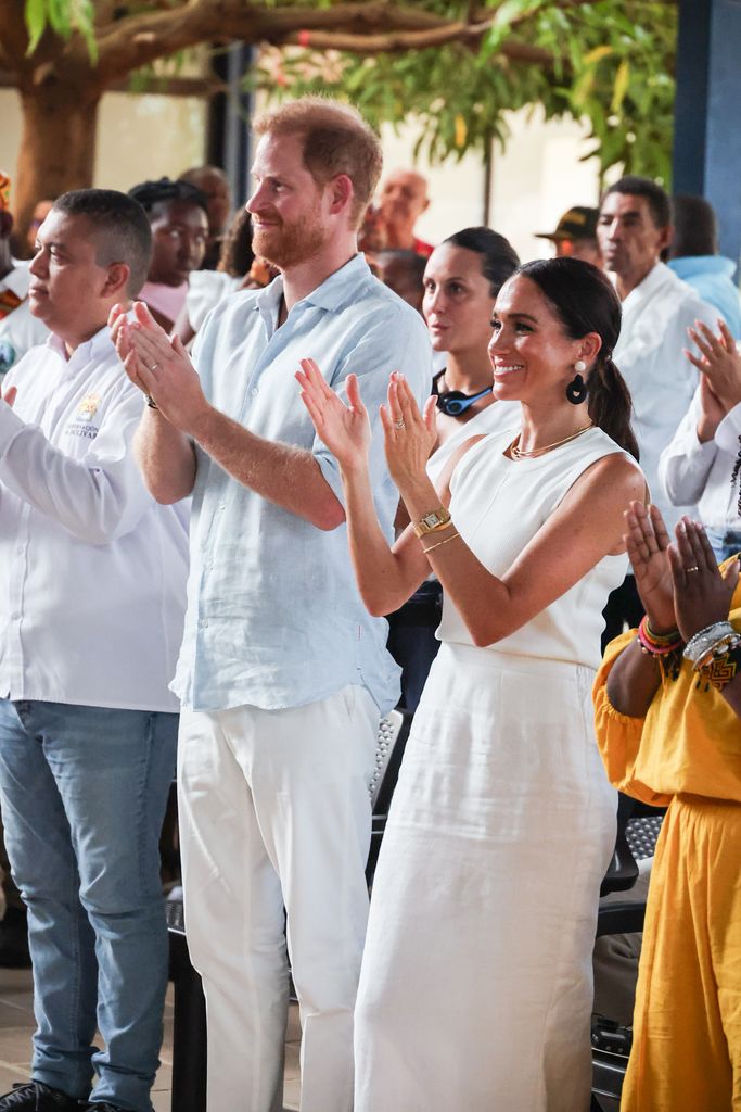 meghan markle prince harry clapping