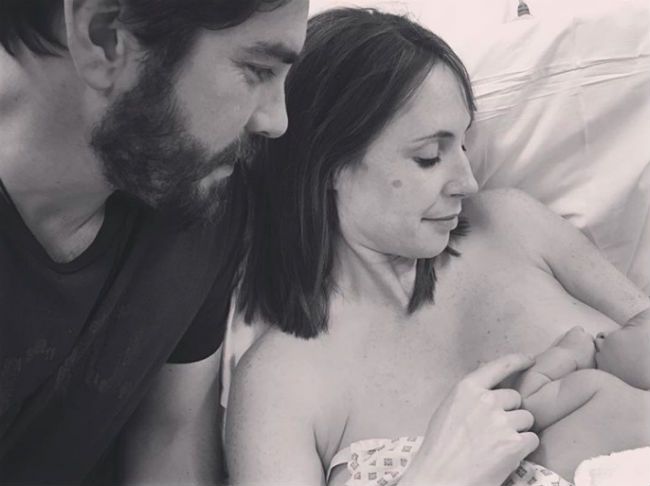alex jones breastfeeding photo