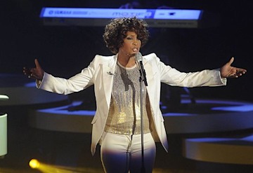 Whitney Houston death: The singer's family said to be planning a