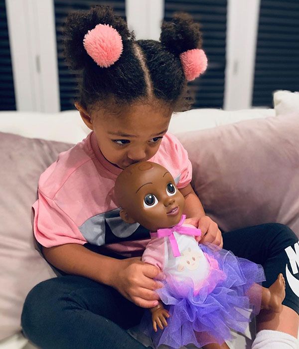 serena williams daughter with doll