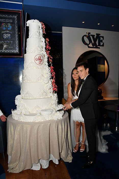 louis and marie cake cutting