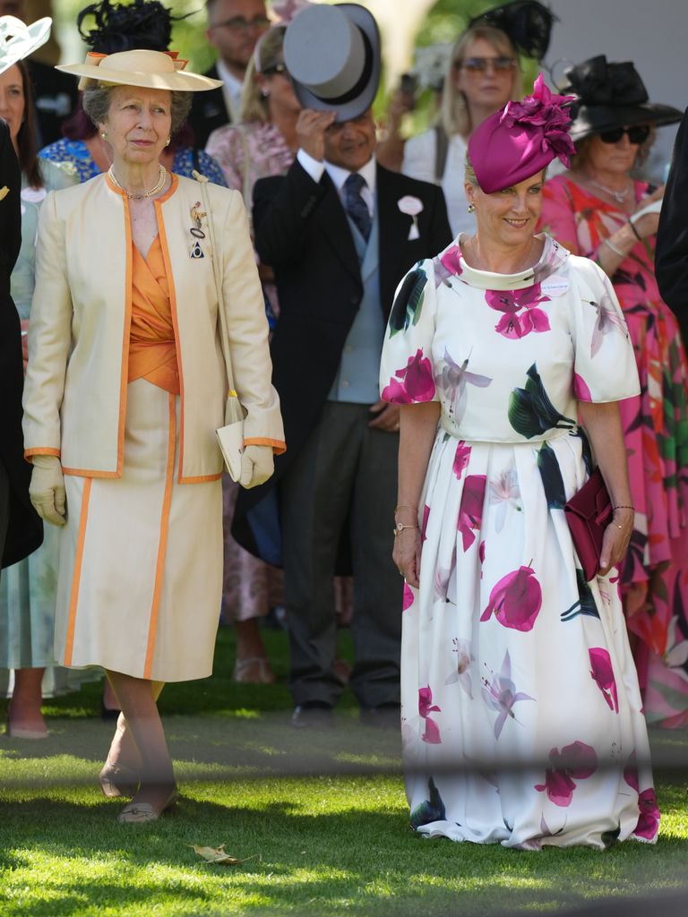 Princess Anne dan Duchess Sophie Surtsy di Ascot