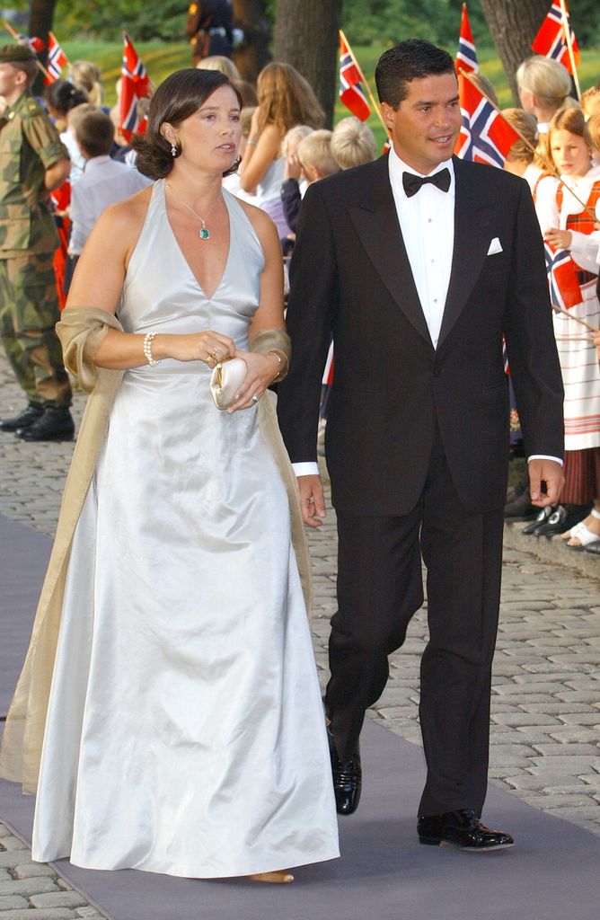 Princess Alexia Of Greece wore the same dress in 2001