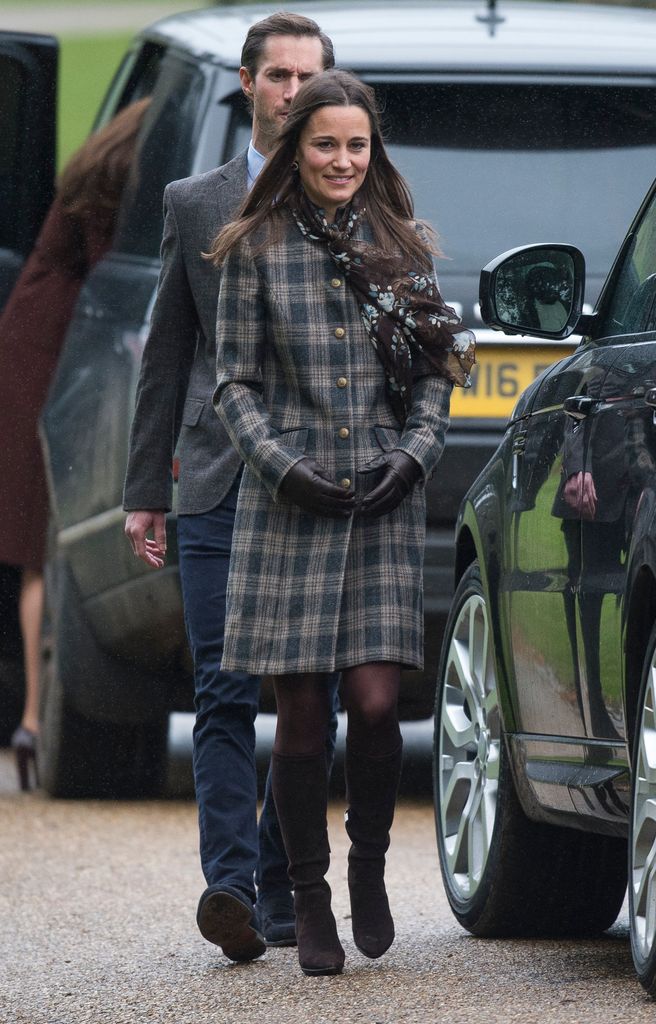 Pippa Middleton attends church on Christmas Day on December 25, 2016 in Bucklebury, Berkshire.  (Photo by Samir Hussein/Samir Hussein/WireImage)