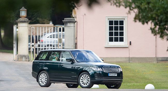 queen leaving royal lodge after wedding