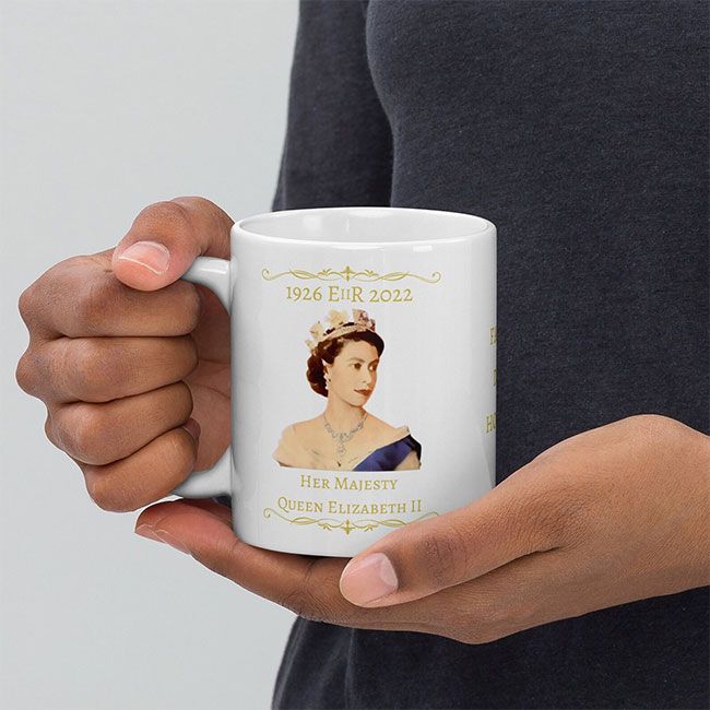 queen keepsake mug