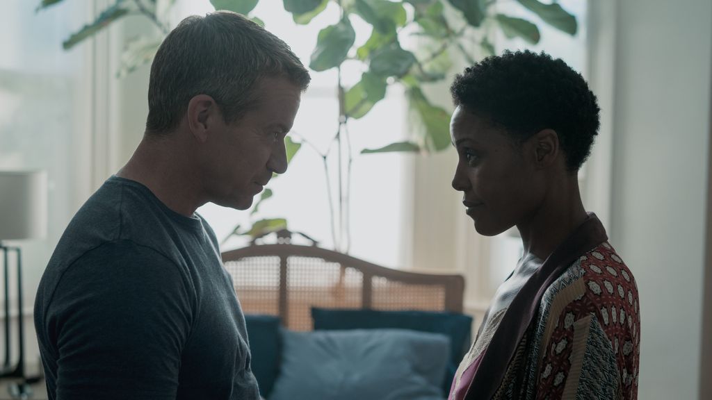 Max Beesley and Christine Adams face each other in Hijack