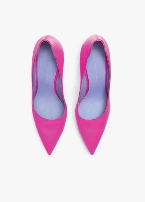 victoria beckham pink high heels