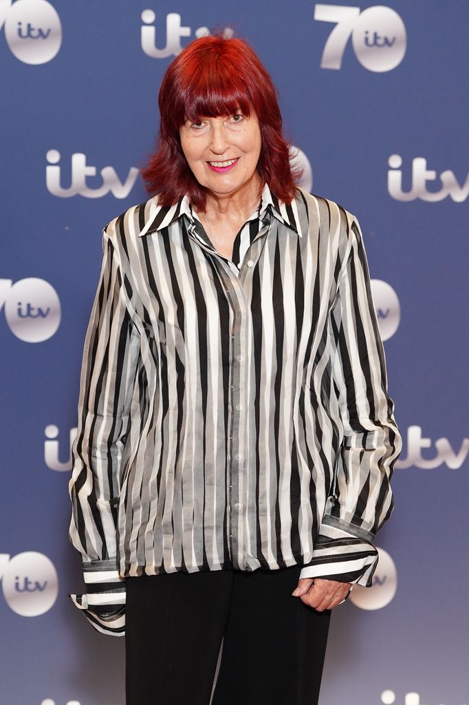 Janet s'est mariée pour le Nouvel An