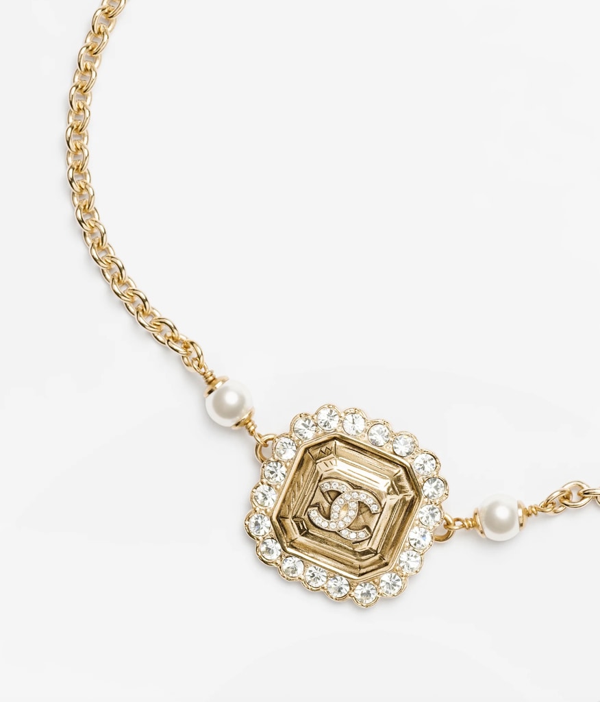 Chanel choker necklace