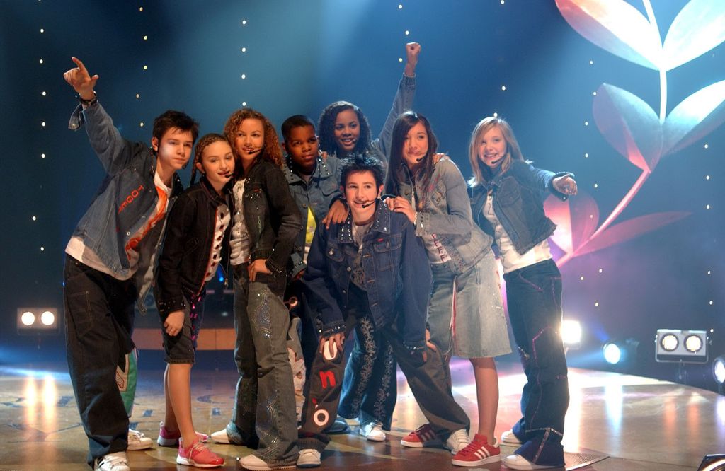 S Club Juniors on stage in 2002