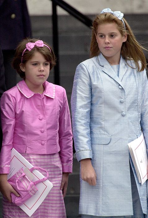 princess beartrice and eugenie wearing headbands
