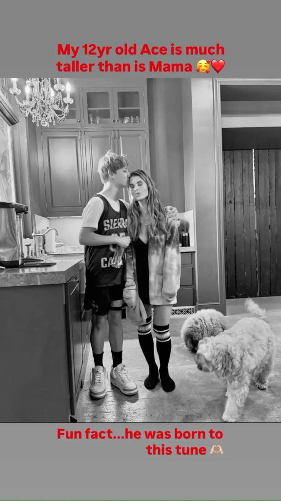 La fille de 12 ans de Jessica la domine !